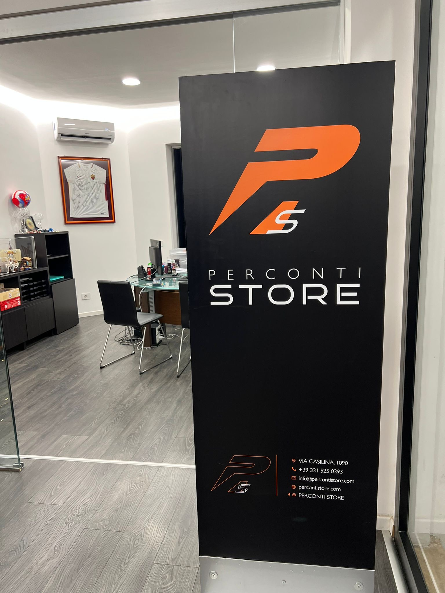 Perconti Store - Area vendita